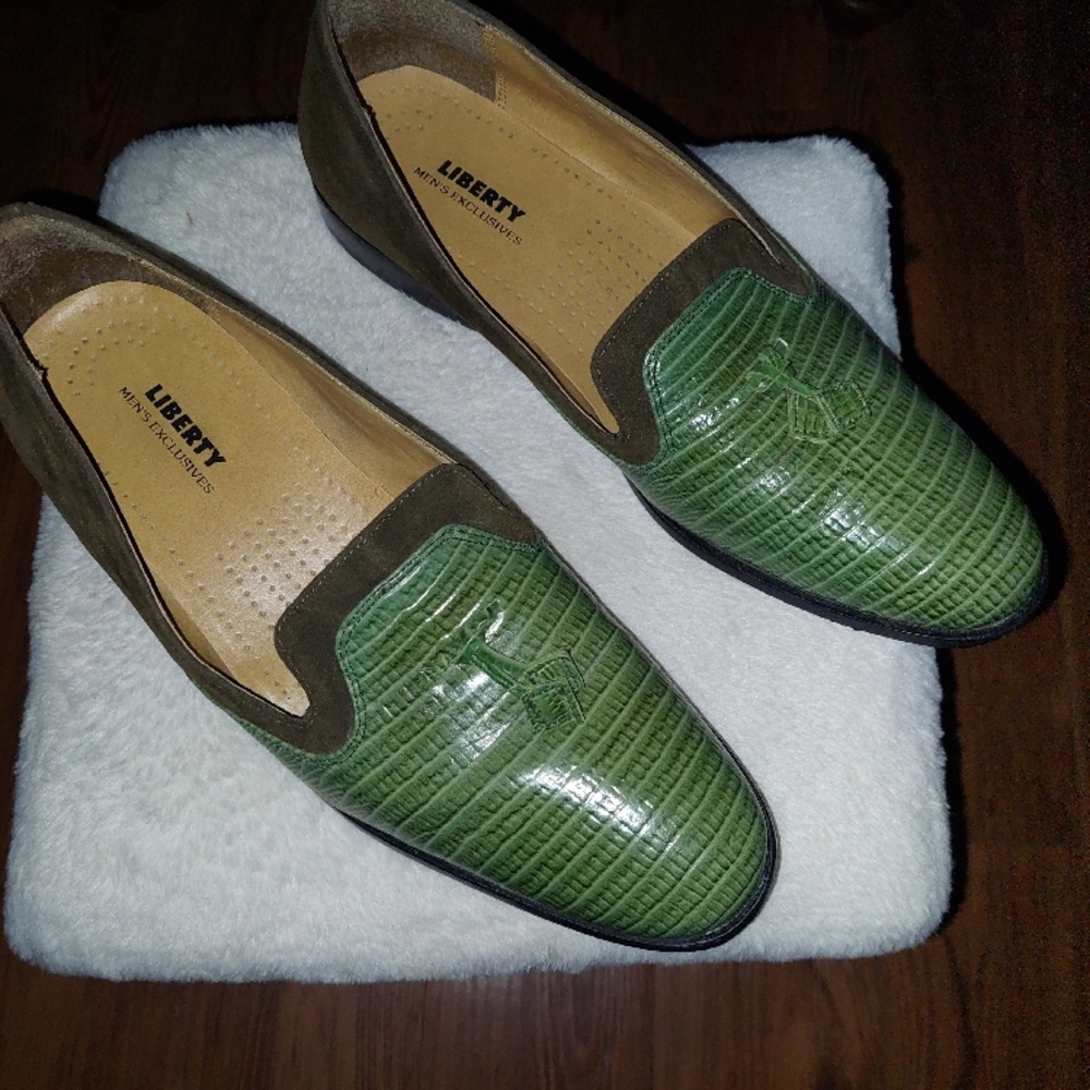 Liberty Men's Green Loafers w/Tassels. Sz 11, $25 GLENN HEIGHTS TX PPU OR SHIP